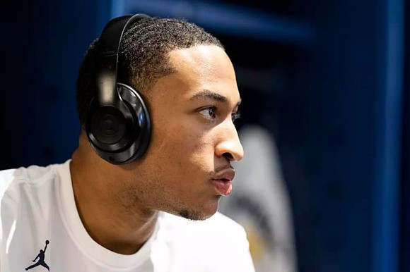Nimari Burnett (4)