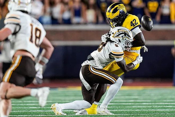 Jalen Hoffman (42)