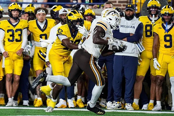 Jalen Hoffman (42)
