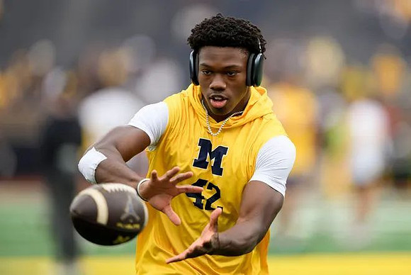 Jalen Hoffman (42)