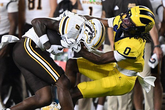 Jyaire Hill (0)