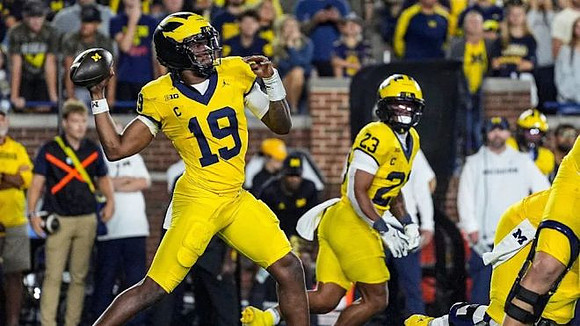 Bryce Underwood (19) and Jordan Marshall (23)