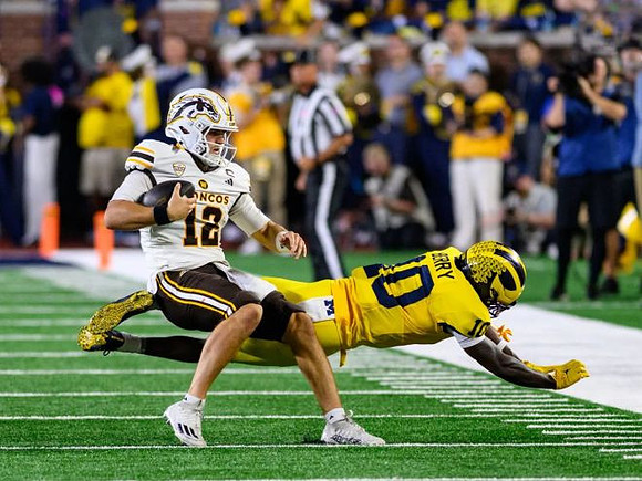 Zeke Berry (10)
