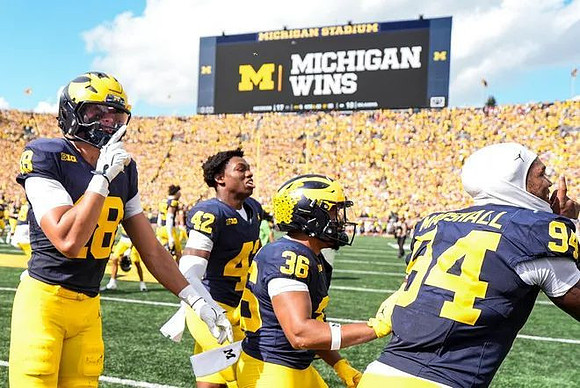 Mason Bonner (18), Jalen Hoffman (42), Tomas O'Meara (36), and Nate Marshall (94)