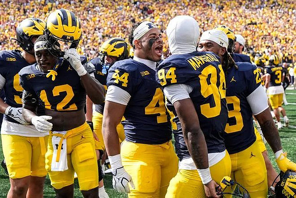 Nathaniel Owusu-Boateng (12), Nathaniel Staehling (44), Nate Marshall (94), and Markel Dabney (23)