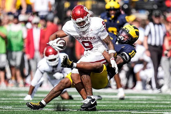 Troy Bowles (18)