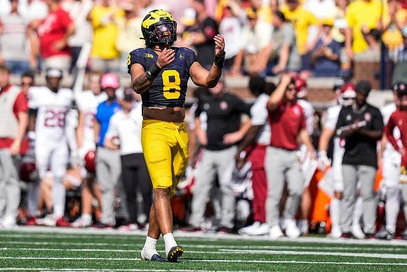 Dom Nichols (8)