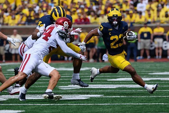 Eli Owens (44) and Jordan Marshall (23)
