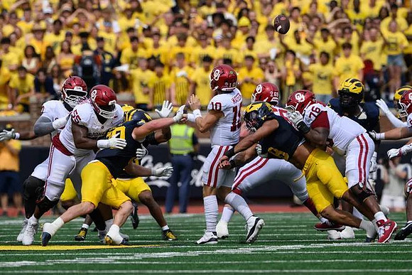 John Henry Daley (90) and Dom Nichols (8)