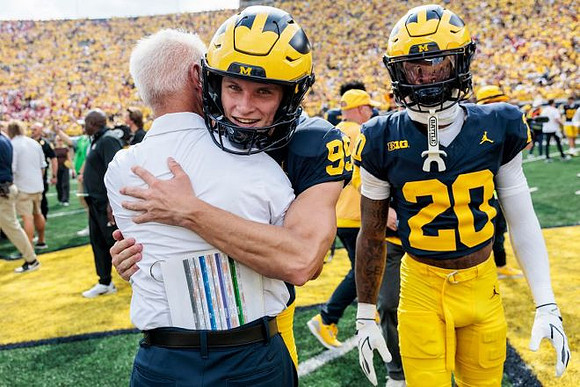 Trey Butkowski (99) and Jeremiah Lowe (20)