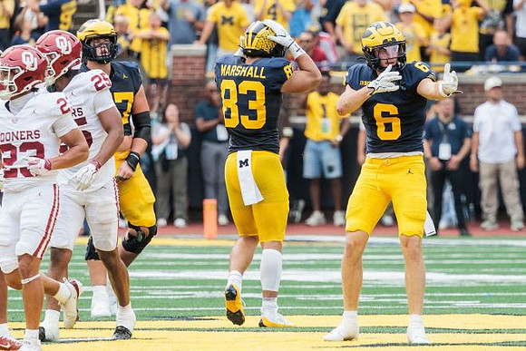 Blake Frazier (77), Zack Marshall (83), and JJ Buchanan (6)