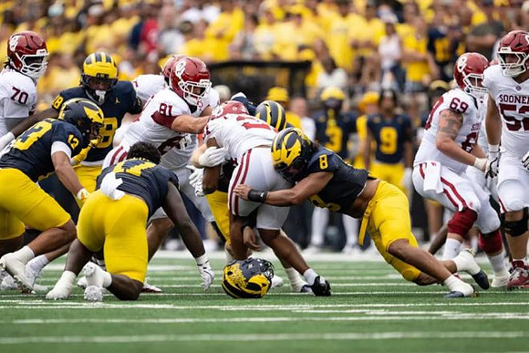 Nathaniel Owusu-Boateng (12), Troy Bowles (18), Enow Etta (17), and Dom Nichols (8)