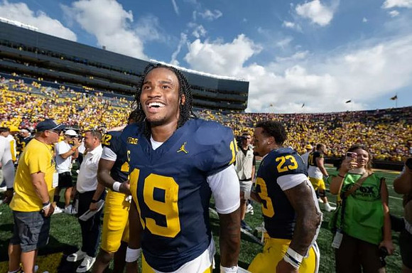 Bryce Underwood (19) and Jordan Marshall (23)