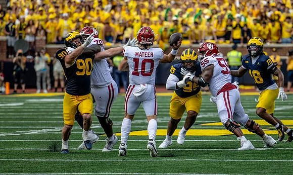 John Henry Daley (90), Trey Pierce (95), and Troy Bowles (18)
