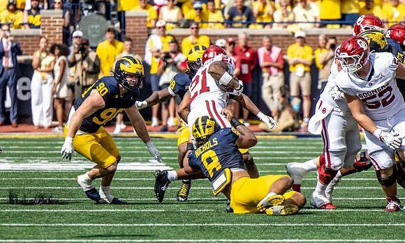 John Henry Daley (90), Dom Nichols (8), and Troy Bowles (18)