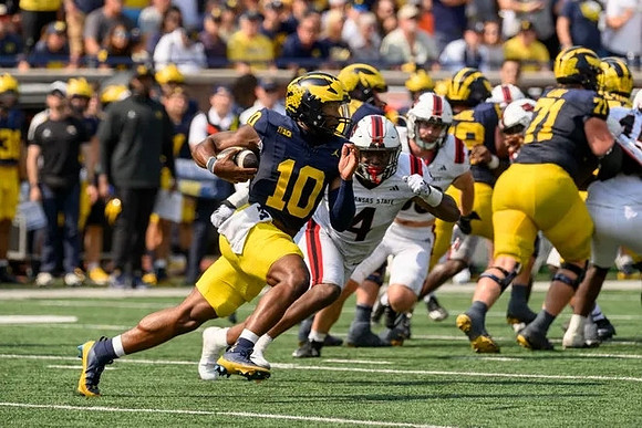 Alex Orji (10) and Evan Link (71)