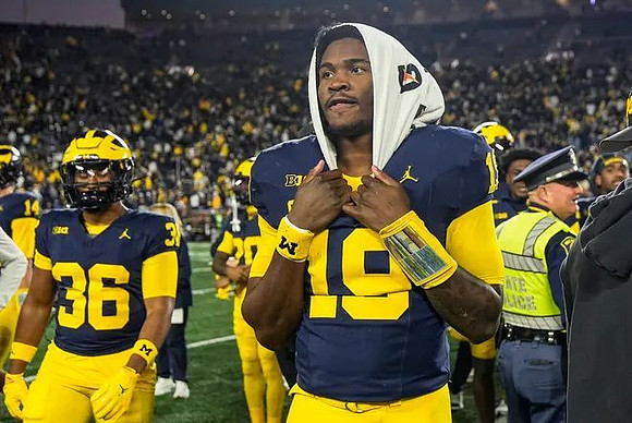 Tomas O'Meara (36) and Bryce Underwood (19)