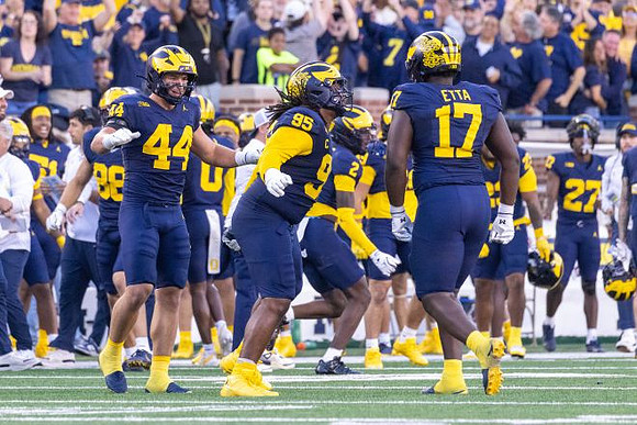 Nathaniel Staehling (44), Trey Pierce (95), Enow Etta (17), and Shamari Earls (2)