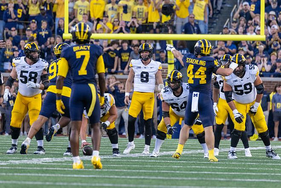 Jonah Lea'ea (91), Chris Bracy (7), and Nathaniel Staehling (44)