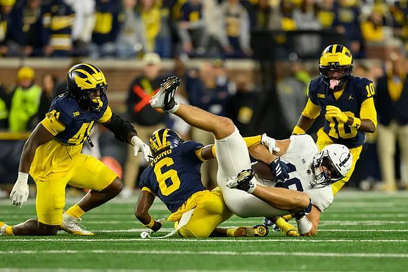 Tariq Boney (41), Jordan Young (6), and Zeke Berry (10)
