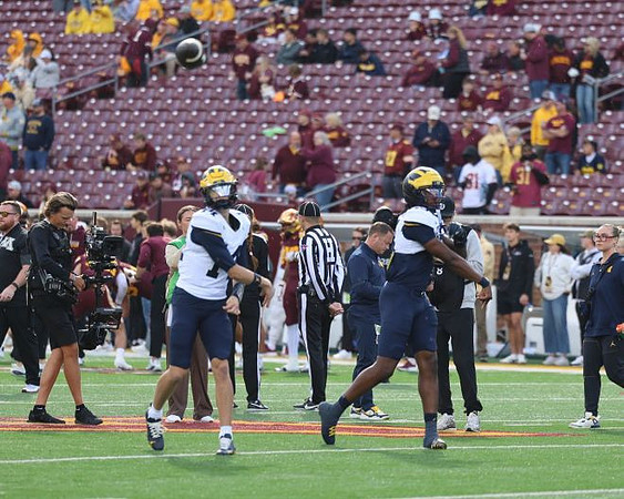 Tommy Carr (14) and Bryce Underwood (19)