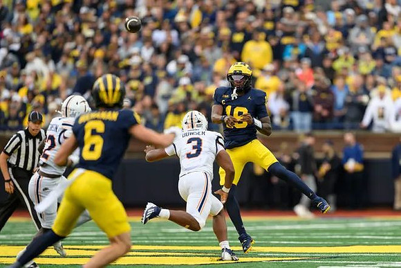 JJ Buchanan (6) and Bryce Underwood (19)