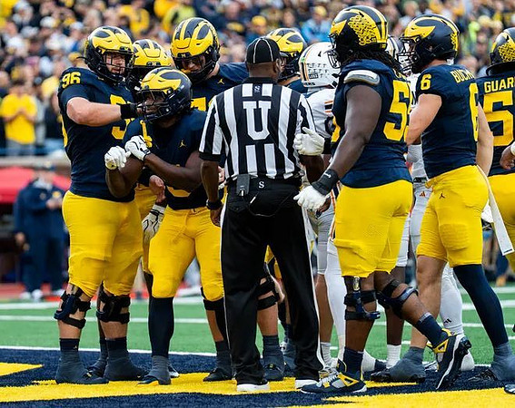 Savion Hiter (5), Manuel Beigel (96), Nathan Efobi (55), JJ Buchanan (6), Jake Guarnera (53), and Blake Frazier (77)