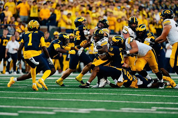 Rod Moore (1), Chris Bracy (7), Nathaniel Staehling (44), Troy Bowles (18), and Trey Pierce (95)