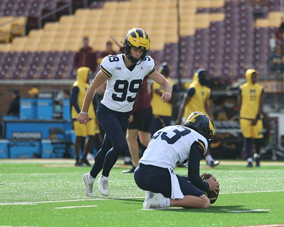 Trey Butkowski (99) and Cam Brown (33)