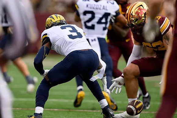 Andrew Marsh (3) and Bryson Kuzdzal (24)
