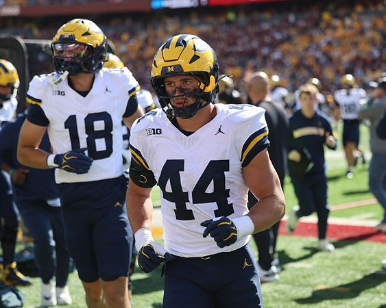 Troy Bowles (18) and Nathaniel Staehling (44)