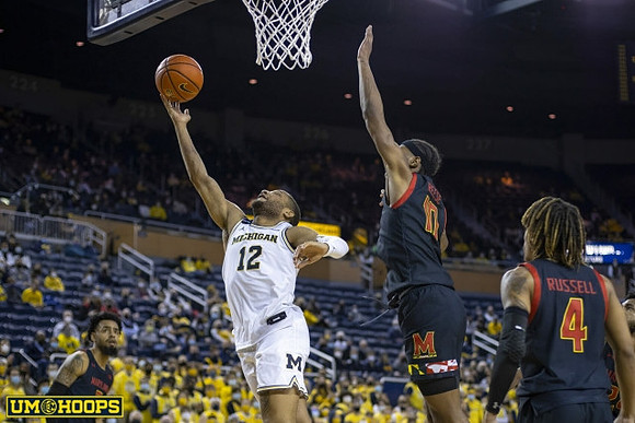 DeVante' Jones (12)