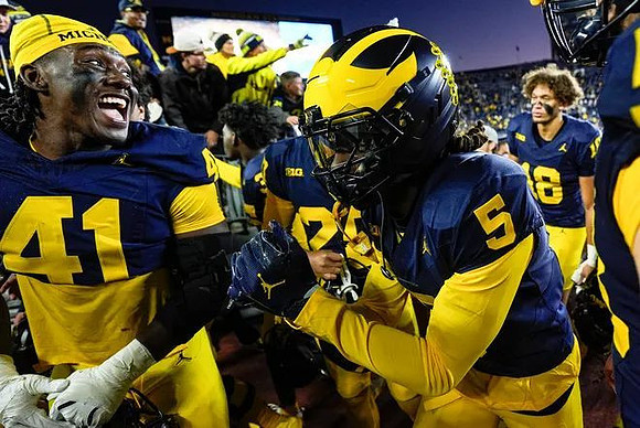 Tariq Boney (41), Savion Hiter (5), and Mason Bonner (18)