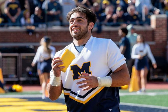 Michigan Cheerleaders