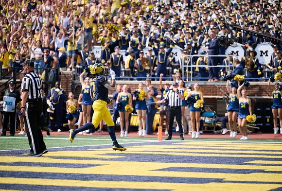 Donovan Edwards (7)