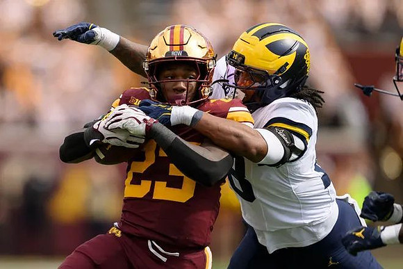 Dom Nichols (8)