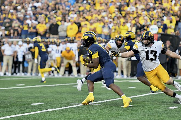 Andrew Marsh (3), Savion Hiter (5), and Salesi Moa (12)