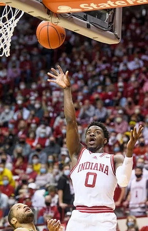 DeVante' Jones (12)