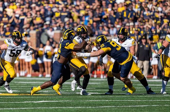 Tariq Boney (41) and Bobby Kanka (99)