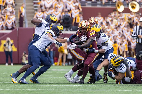 Troy Bowles (18) and John Henry Daley (90)