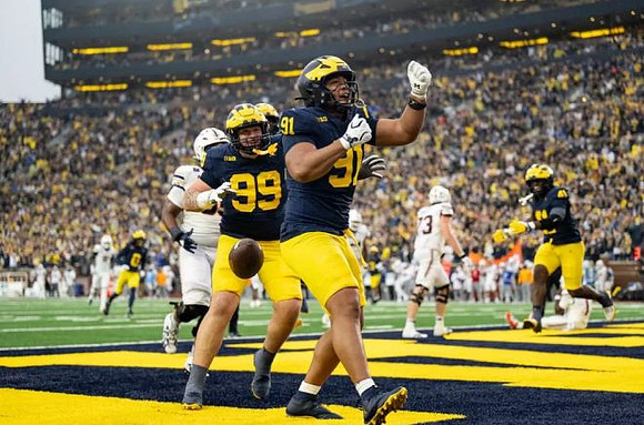 Bobby Kanka (99), Jonah Lea'ea (91), Tariq Boney (41), and Jyaire Hill (0)