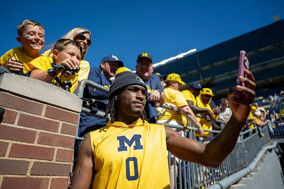 Jyaire Hill (0)