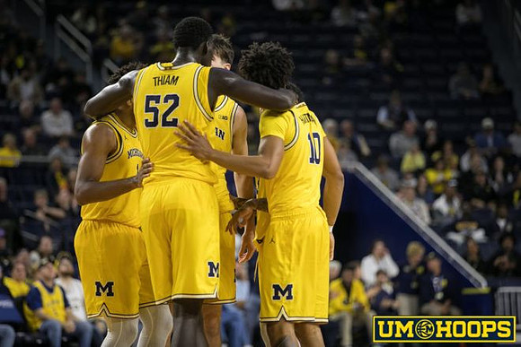 Moustapha Thiam (52) and Joseph Hartman (10)