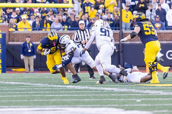 Savion Hiter (5) and Jake Guarnera (53)