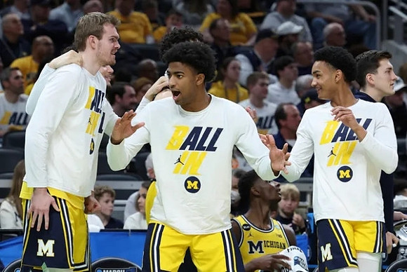 Jaron Faulds (44), Jace Howard (25), and Kobe Bufkin (2)