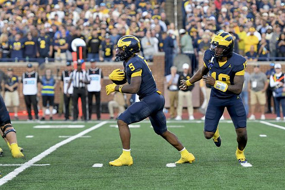 Savion Hiter (5) and Bryce Underwood (19)