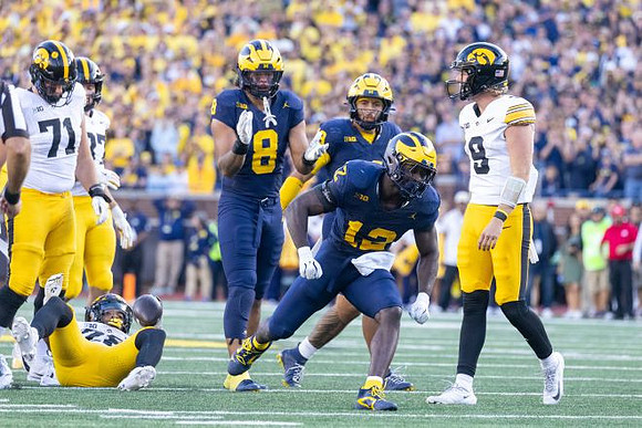 Dom Nichols (8), Nathaniel Owusu-Boateng (12), and Troy Bowles (18)