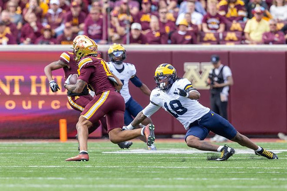 Troy Bowles (18)