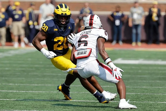 Kalel Mullings (20)