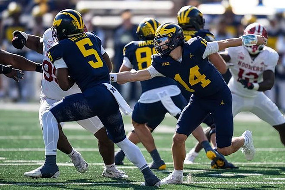 Savion Hiter (5), Hogan Hansen (80), and Tommy Carr (14)